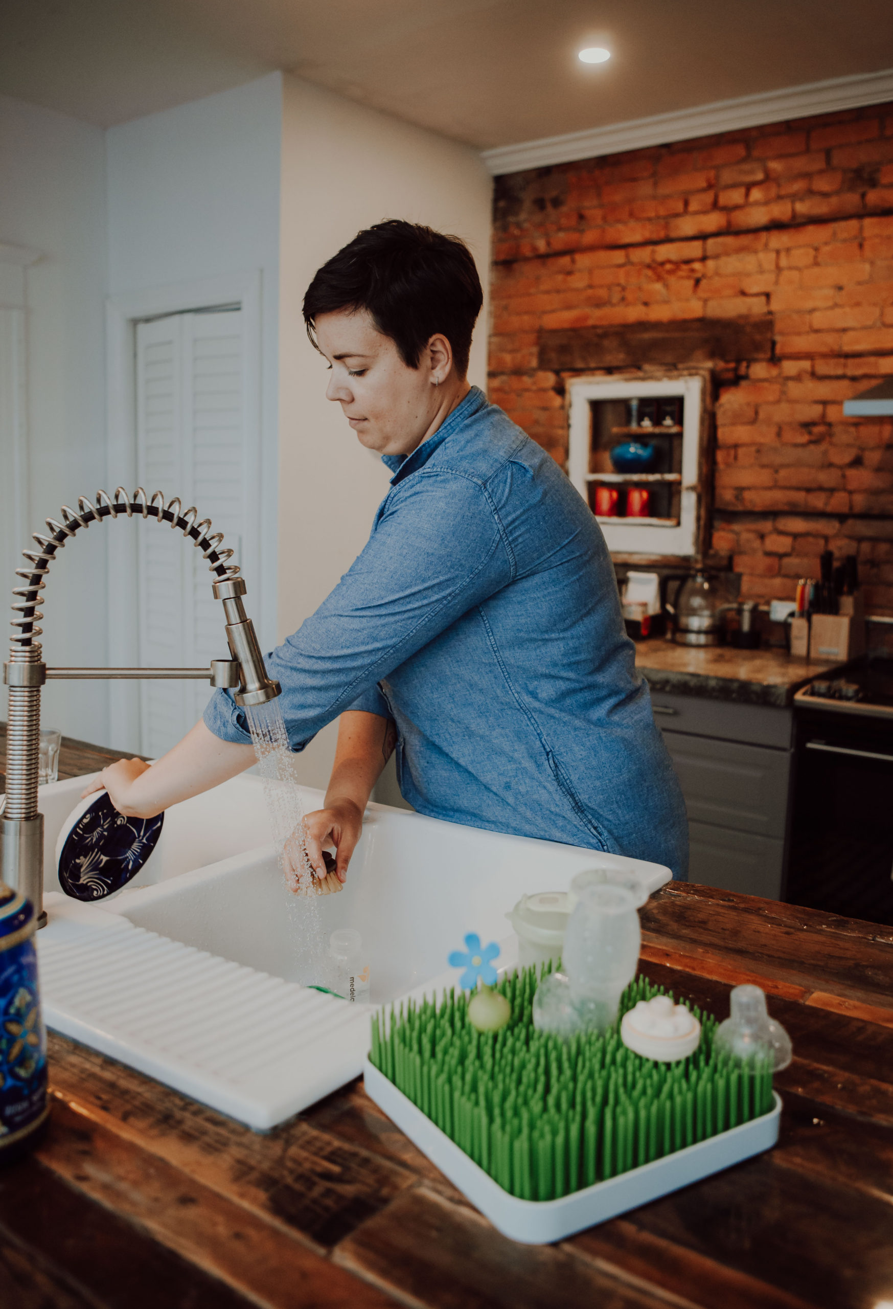 washing-dishes